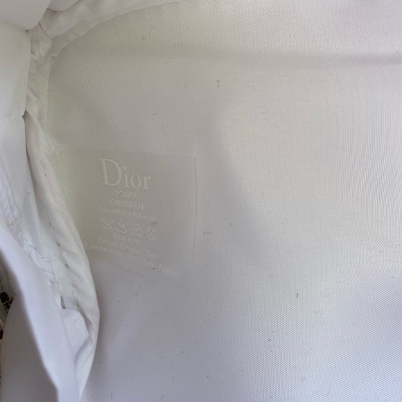 Dior Cosmetic Pouch to Crossbody Bag - Picture 9 of 10